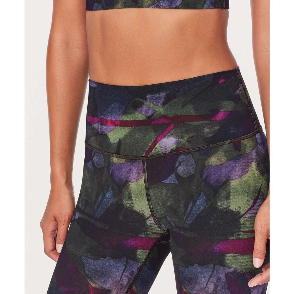 LULULEMON Wunder Under Crop Hi-Rise Size 2 Aura Dark Chrome Multi - Picture 2 of 9